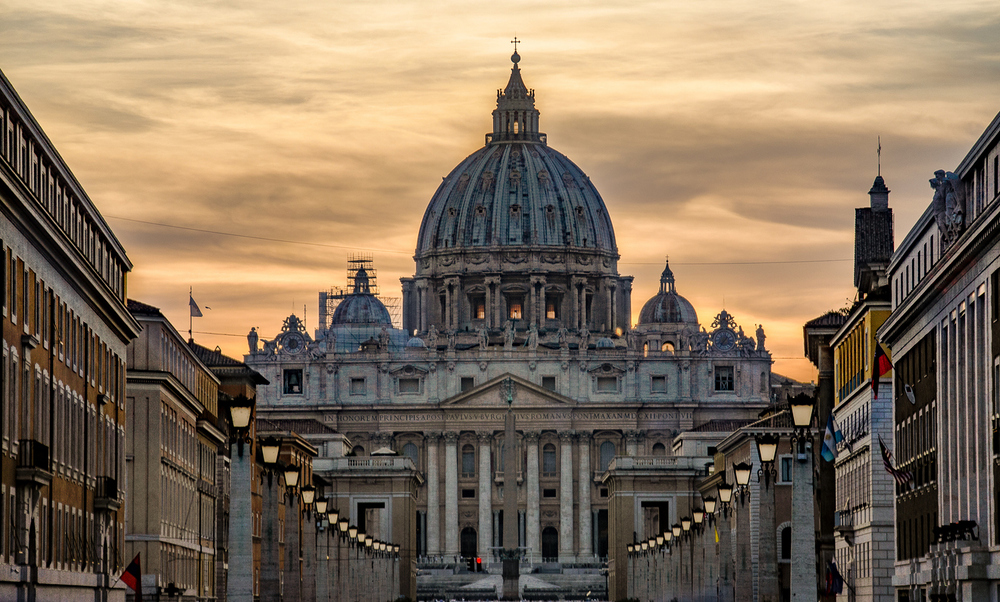 Vatican Stadt, Basilica di San Pietro / iSTock/AlexandreFagundes Vatican Stadt, Basilica di San Pietro