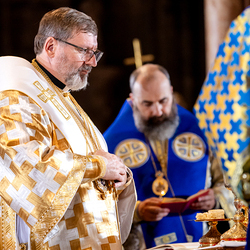 byzantinisches Pontifikalamt Stephansdom / Erzdiözese Wien/ Schönlaub byzantinisches Pontifikalamt Stephansdom